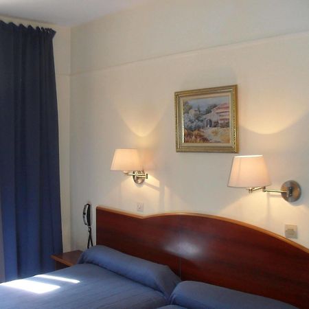 Hotel Montpellier Париж Екстериор снимка